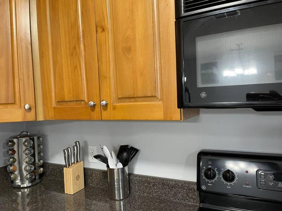 Cheerful 3-Bedrooms With Free Parking On Premises 탤러해시 외부 사진