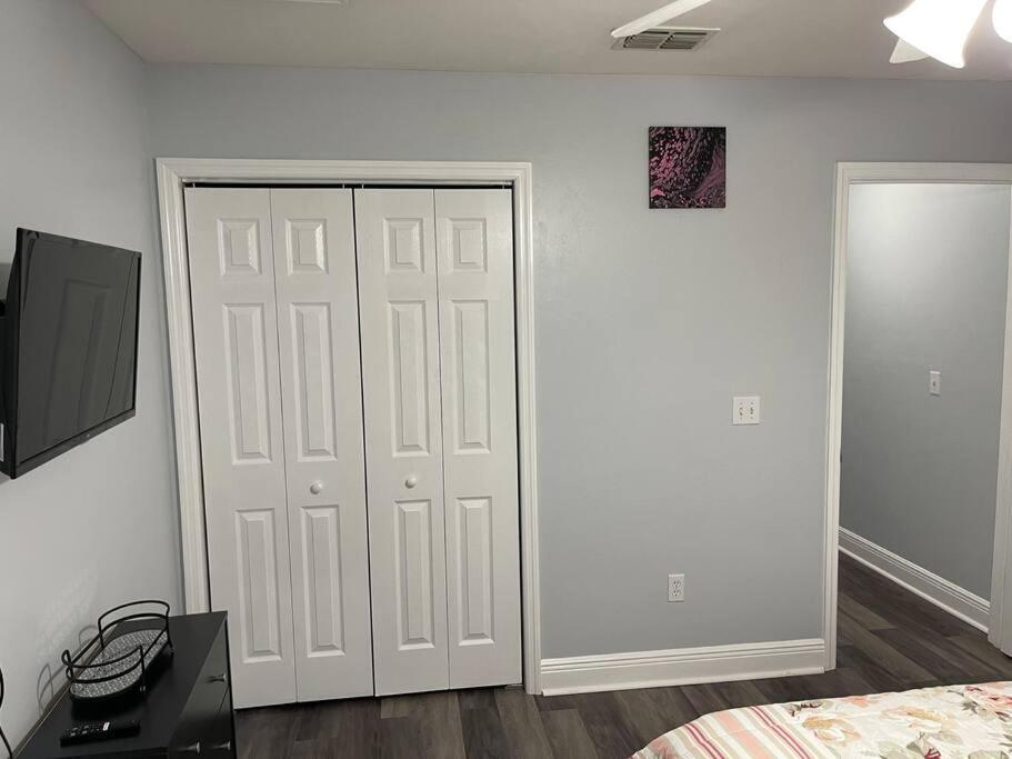Cheerful 3-Bedrooms With Free Parking On Premises 탤러해시 외부 사진
